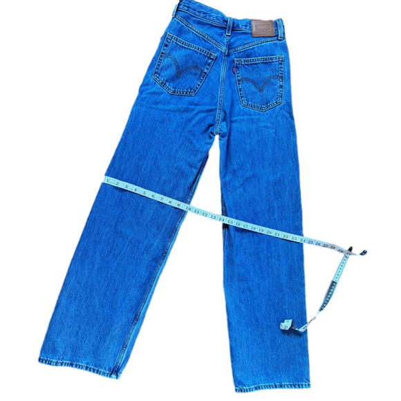 Women’s Levi’s Vintage High Loose Blue Jeans Size 25x31 - Picture 10 of 12